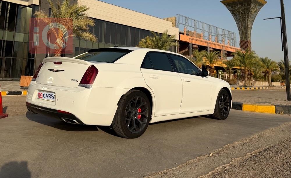 كرايسلر 300